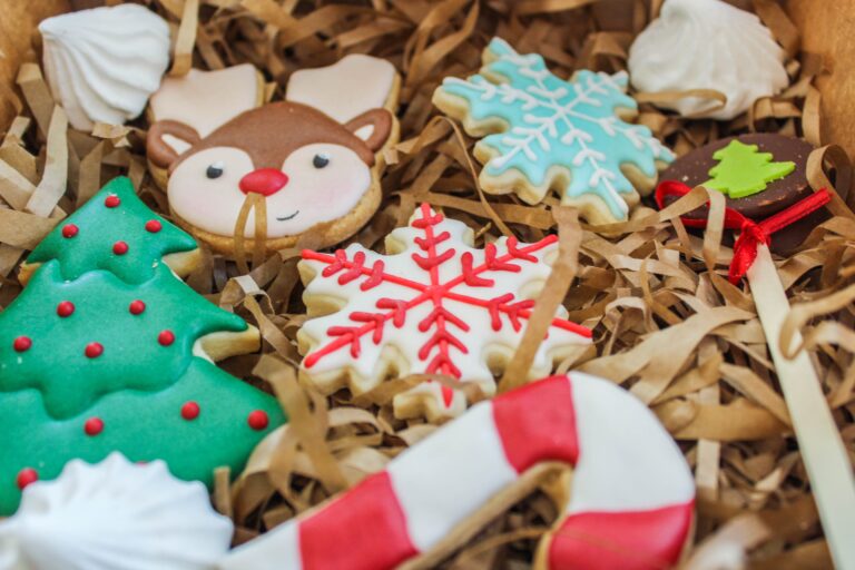 Christmas Cookie Decorating Tips to Elevate Your Skills